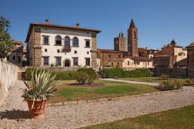 what is tuscan style architecture