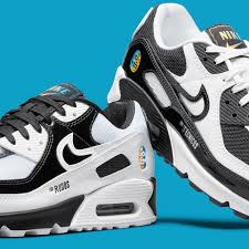 Add some throwback flair and modern comfort to your favorite outfit with nike's air max 90. Nike Air Max 90 Lucha Libre Dm6178 010 Sneakernews Com