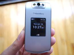 Shop blackberry pearl flip mobile phone (unlocked) black at best buy. Verizon Blackberry Pearl Flip Review Crackberry