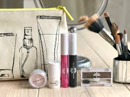 how to makeover your makeup bag for
