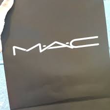 mac cosmetics downtown vancouver 3 tips