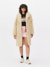 32 Fluffy Coat That S A Perfect Dupe