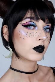 15 adorable pastel goth makeup looks