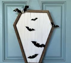 halloween coffin hanger with bats