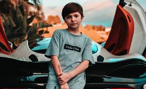He made his 2.8 million dollar fortune with youtube channel faze jarvis. Faze Clan S Youngest Member 12 Year Old H1ghsky1 Gets Twitch Account Deactivated After Lying About His Age Tubefilter