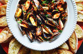 mussels fra diavolo andrew zimmern