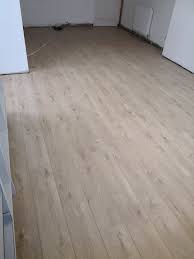 kitchen dining area laminate floor