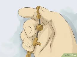 In this vision, he listed 14 promises to those who pray the chaplet. 4 Ways To Pray The Chaplet Of Divine Mercy Wikihow