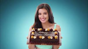 Chocolate sponge cake moistened with aromatic kirsch solution and filled with strawberry. Liza Soberano Fans Auf Twitter Anong Favorite Goldilocks Cake Flavor Mo Mygoldilocksmygoldilove