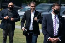 Hunter biden should cancel this art sale because he knows the prices are based on his dad's job, shaub tweeted on july 10. White House On Defensive Over Hunter Biden Art Sales France 24