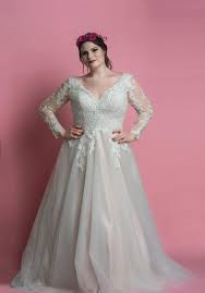 Shop with afterpay on eligible items. 37 Plus Sized Wedding Dresses That Ll Look Gorgeous On You 2020