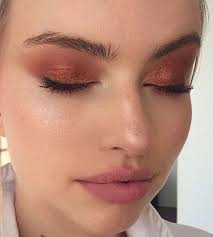 18 best makeup looks for graduation