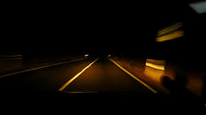 Resultado de imagen de carreteras  de  noche  misterios