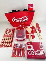 daiso coca cola lunch box bag table