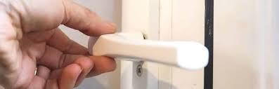 remove lever door handle without s