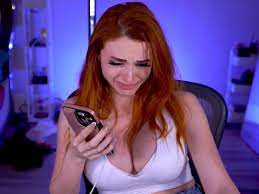 Amouranth abuse: Husband's texts to Twitch streamer revealed on Twitter |  news.com.au — Australia's leading news site