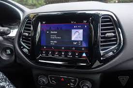 The cherokee update features fresh data that helps improve routing. Ram 2013 2017 Uconnect 4c Eu Apple Carplay Android Auto Upgrade Sweden Car Performance