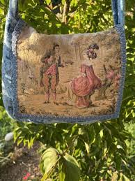 tapestry carpet bag in vine bags