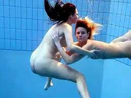 Nackt Im Schwimmbad Handy Pornos - NurXXX.mobi