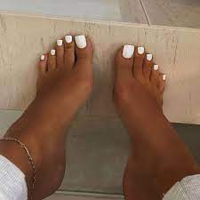 White feet pics