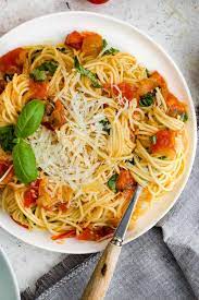 angel hair pasta with tomatoes