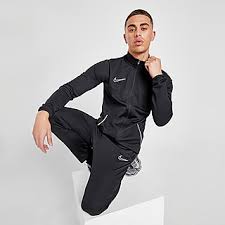 Nike cater for all budgets, ranging from the ever popular park kit up to the premium vapor knit which replicates the england football kit. Men S Nike Tracksuits Fleece Air Max Grey Jd Sports