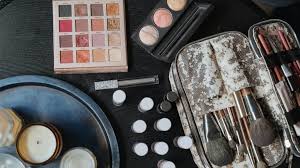 how to build a professional makeup kit