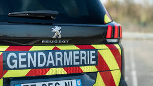 Peugeot 5008 police et gendarmerie. Sochaux Police Nationale Et Gendarmerie Bientot Au Volant Du Peugeot 5008 Fabrique A Sochaux