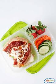 easy homemade lunchables pizza momables