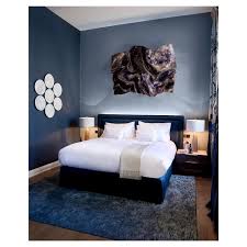 how to decorate a bedroom with blue carpet