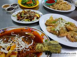 Apa makanan wajib anda cuba di melaka? Tempat Menarik Di Melaka Makan Malam Di Ikan Bakar Parameswara Ana Suhana