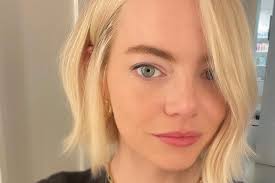 emma stone goes super blonde all the