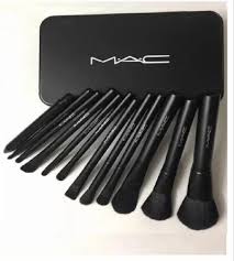 mac makeup brush set for hotel