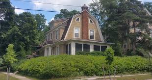 Ubiquitous Gambrel Roof Colonial House