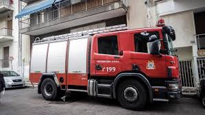 Σε εξέλιξη βρίσκεται μεγάλη επιχείρηση της πυροσβεστικής για την κατάσβεση φωτιάς στην περιοχή του πανοράματος. Fwtia 8essalonikh Twra Pyrkagia Se Egkataleleimeno Spiti Sthn Anw Polh Alphafreepress Gr