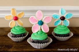 edible flower cupcake topper
