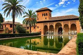 alhambra palace and generalife gardens