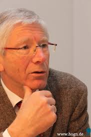 <b>Bernhard Roos</b>: “Verantwortung und Haltung in der Politik heißt auch, <b>...</b> - K1600_Bernhard-Roos-16-400x600
