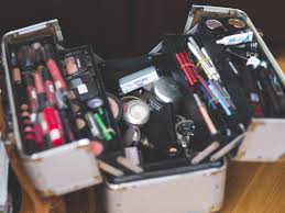 organizing your makeup train case