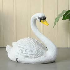 the decorshed big swan for garden decor