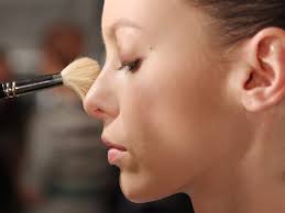 Knowing your own skin tone is very important if you want to pick the perfect makeup foundation for your skin. The Best Makeup For Your Skin Tone And Eye Color