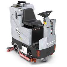 compact powerful rider scrubber dryer