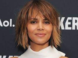 halle berry is stunning in her first