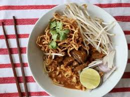 authentic chiang mai noodles khao soi