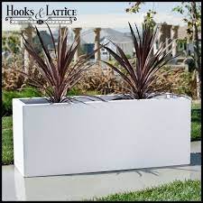 The kenji collection of commercial outdoor planters feature contemporary designs and sustainable materials. Contemporary Commercial Planters Pvc Planters Contemporary Planters Esterno
