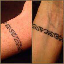 Tatouage polynésien poignet | Tatuaje en el tobillo para hombres, Diseño de  tatuaje geométrico, Tatuaje de pulsera