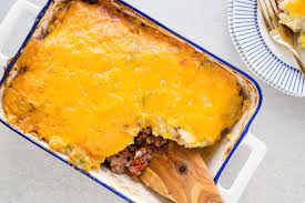 ground beef cerole with potatoes and