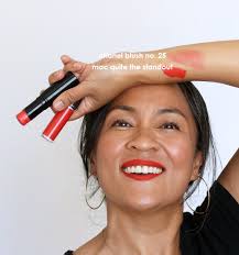 red hot summer lips makeup and