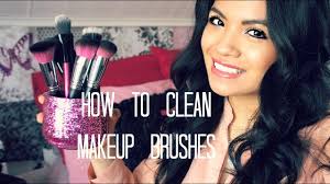 easy way to clean makeup brushes