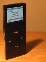 For the ipod nano and the ipod classic, you just hold the play button down for 5 seconds or so. File Koolgiyblacknano Jpg Wikimedia Commons